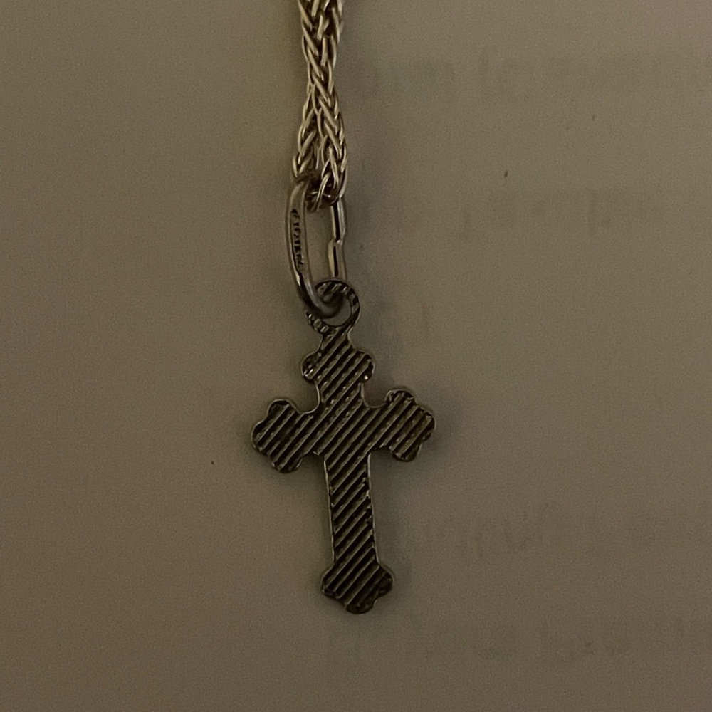 Beautiful Necklace with Cross - Picture 2 of 5